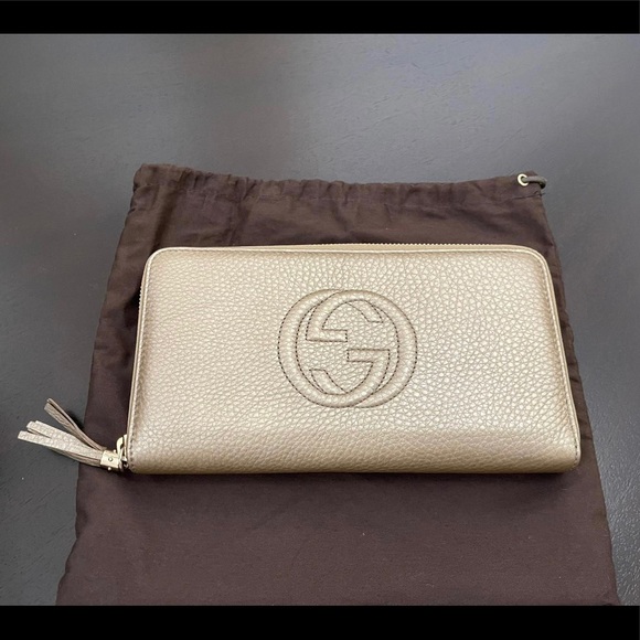 Gucci Handbags - Gucci Wallet